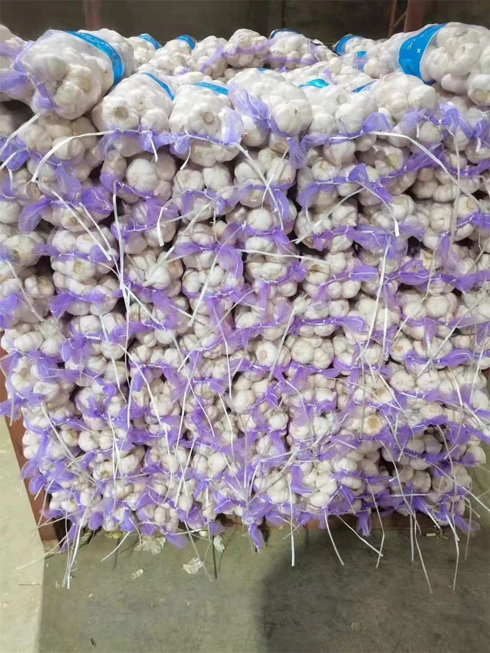 كيس صغير من الثوم